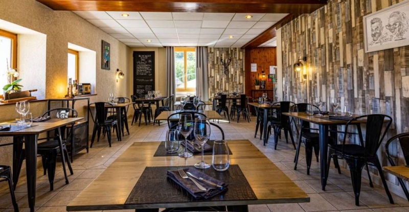 Le restaurant - Auberge De La Rivière - restaurant FONCINE-LE-HAUT